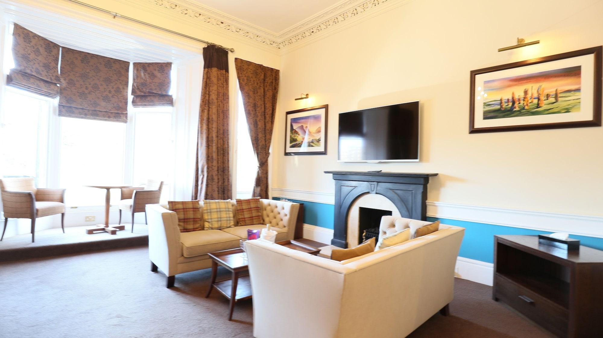 Hotel Columba By Compass Hospitality 3*